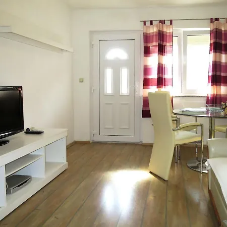 Josip-3 By Interhome Tribalj