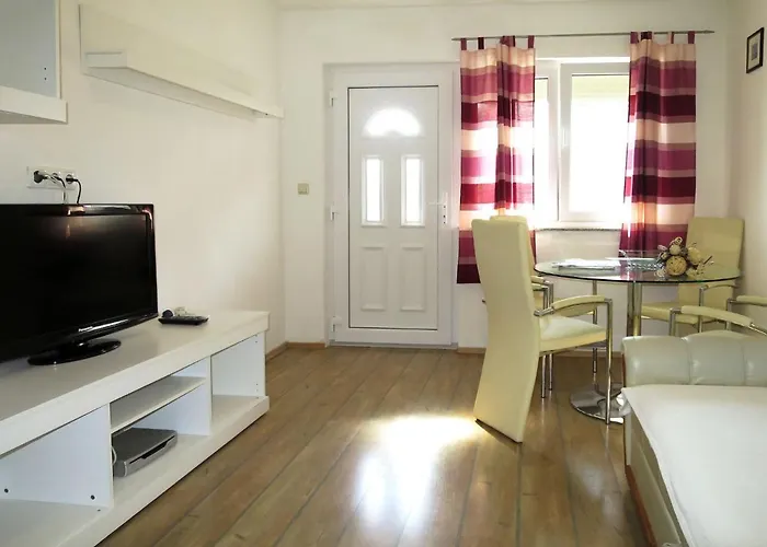 Josip-3 By Interhome Tribalj