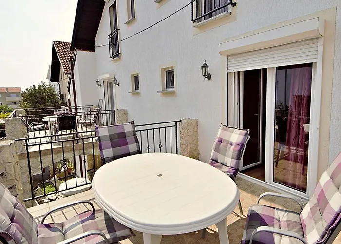 Apartament Josip-3 By Interhome